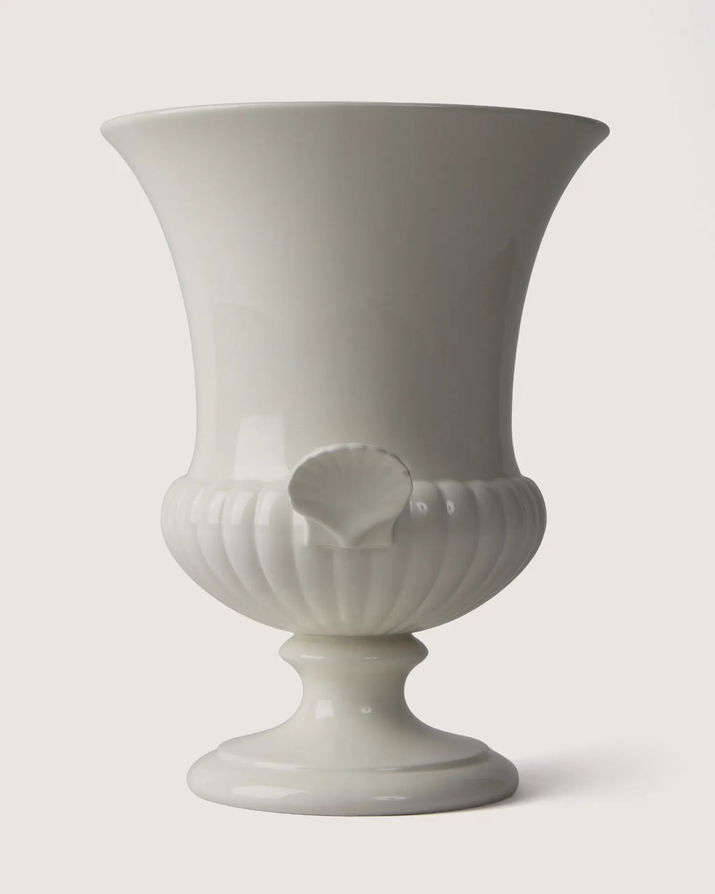 Wedgwood White Glazed Shell-Handled Urn Vase – Late 20th Century